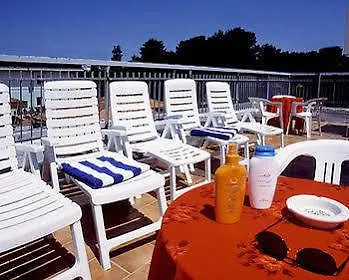 Hotel Tulipe Nazionale 리치오네 3*,